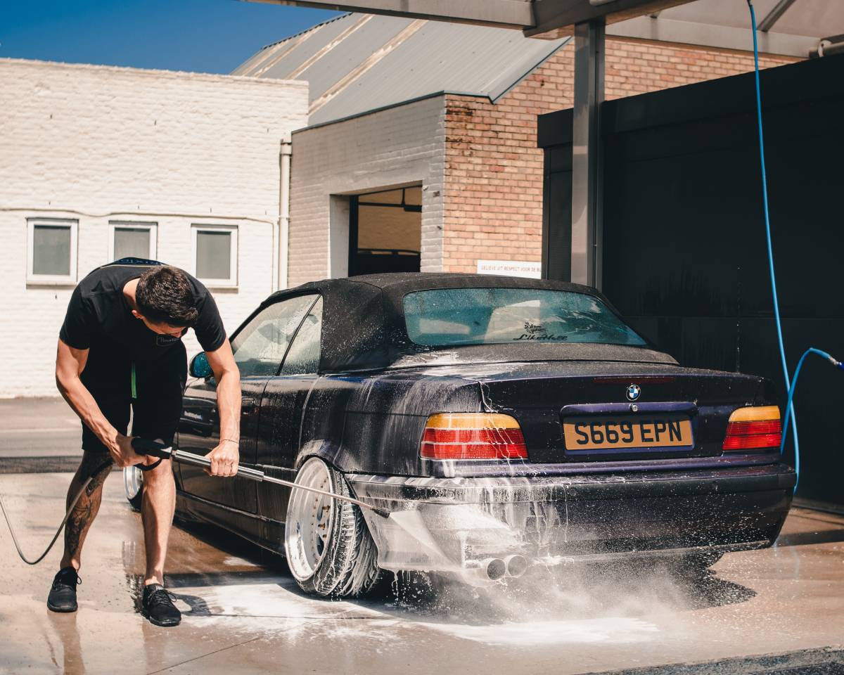 Quels sont les avantages des chiffons microfibre pour nettoyer sa voiture ?  - Wash